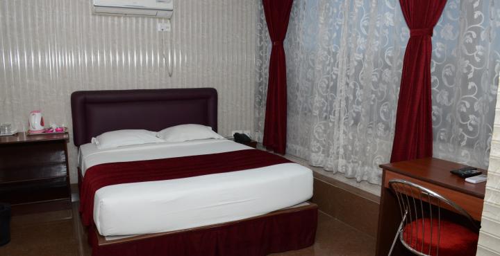 Hotel Raj Palace